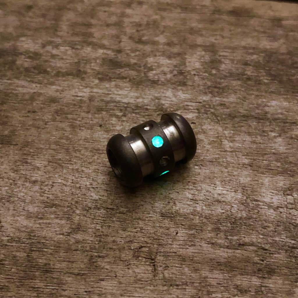 Titanium Droid Lanyard Bead with Glow in the dark - Ti Survival